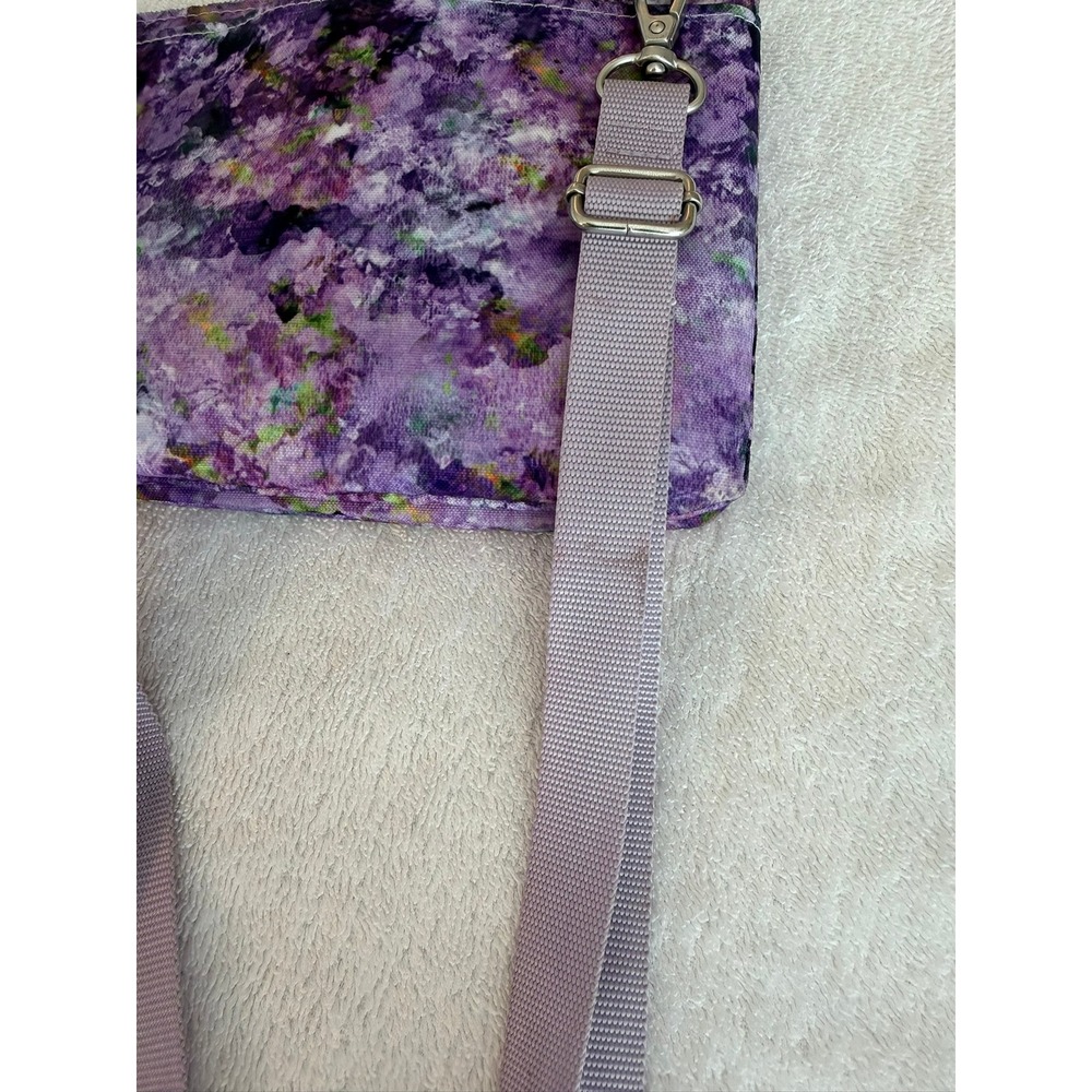 Baggallini Purple Floral Crossbody Bag Wristlet Clutch Adjustable Strap - Picture 7 of 9
